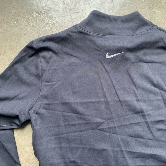 Nike Women's Yoga Dri-FIT Luxe Long Sleeve Crop Top - Picture 9 of 9